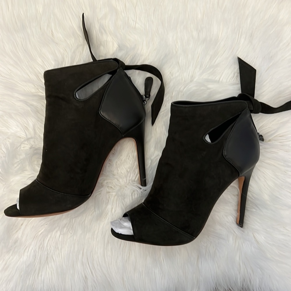 NIB Alexandre Birman suede boots 35/5
